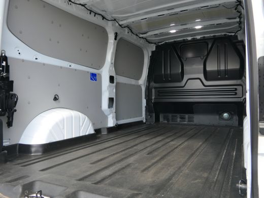 Ford Transit Custom 300 2.0 TDCI L2H1 Sport | 150pk | B&O | Wegklapbare Trekhaak | Stoel&Stuur Verwarming | ActivLease financial lease
