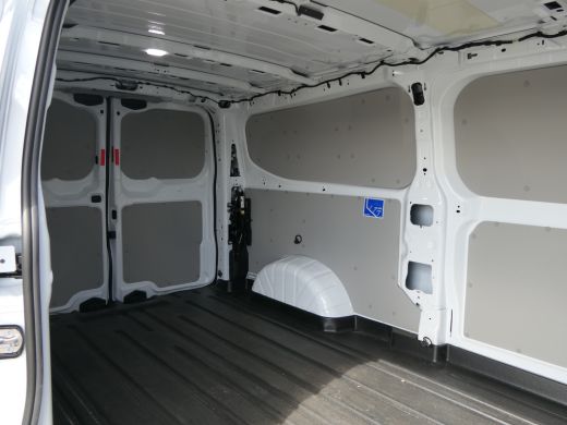 Ford Transit Custom 300 2.0 TDCI L2H1 Sport | 150pk | B&O | Wegklapbare Trekhaak | Stoel&Stuur Verwarming | ActivLease financial lease