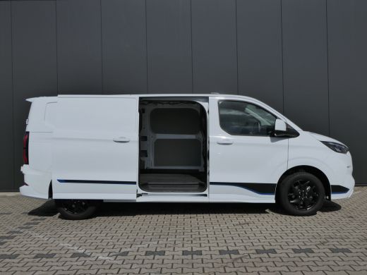 Ford Transit Custom 300 2.0 TDCI L2H1 Sport | 150pk | B&O | Wegklapbare Trekhaak | Stoel&Stuur Verwarming | ActivLease financial lease