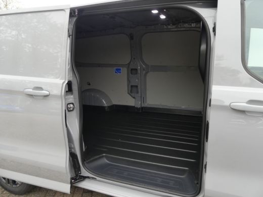 Ford Transit Custom 320 2.0 136 pk Automaat L2H1 Limited | € 5.330,- Voorraad Voordeel | 17" Lichtmetalen velgen | Dr... ActivLease financial lease