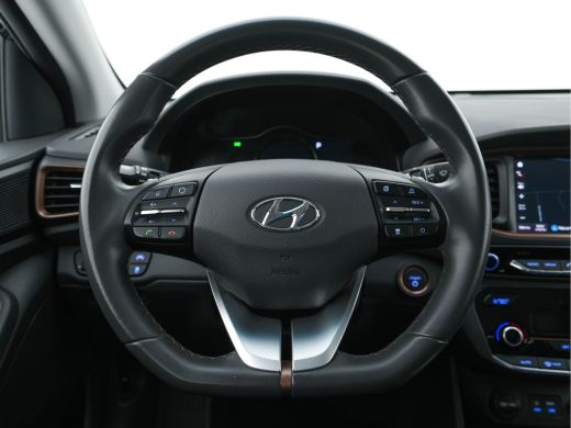 Hyundai IONIQ Comfort EV Aut. *INFINITY-AUDIO | NAVI-FULLMAP | CAMERA | CCS-FASTLOADER | LANE-ASSIST | ADAPTIVE... ActivLease financial lease