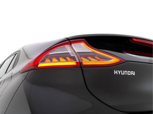 Hyundai IONIQ Comfort EV Aut. *INFINITY-AUDIO | NAVI-FULLMAP | CAMERA | CCS-FASTLOADER | LANE-ASSIST | ADAPTIVE... ActivLease financial lease