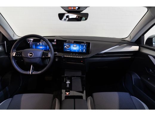 Opel Astra Sports Tourer Opel 1.6 Turbo 180 PK Hybrid Edition | Apple Carplay & Android Auto | Climate contr... ActivLease financial lease