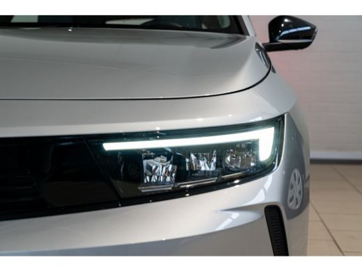 Opel Astra Sports Tourer Opel 1.6 Turbo 180 PK Hybrid Edition | Apple Carplay & Android Auto | Climate contr... ActivLease financial lease