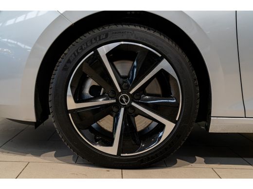 Opel Astra Sports Tourer Opel 1.6 Turbo 180 PK Hybrid Edition | Apple Carplay & Android Auto | Climate contr... ActivLease financial lease