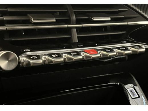 Peugeot 208 Style | Dashboard en deurpanelen in kunststof met carboneffect | Ecoled koplampen | Elektrisch ve... ActivLease financial lease