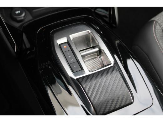 Peugeot e-208 EV Style 50 kWh | Navigatie | Stoelverwarming | Fase 3 | Nieuw model | BTW | ActivLease financial lease