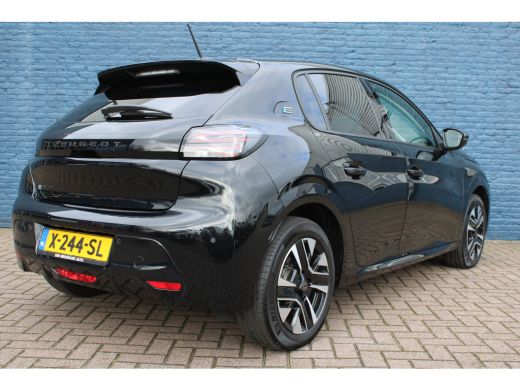 Peugeot e-208 EV Style 50 kWh | Navigatie | Stoelverwarming | Fase 3 | Nieuw model | BTW | ActivLease financial lease