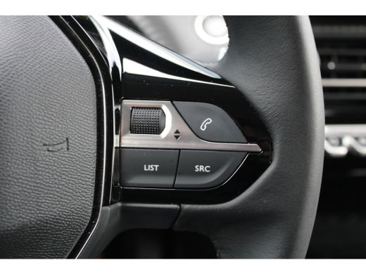 Peugeot e-208 EV Style 50 kWh | Navigatie | Stoelverwarming | Fase 3 | Nieuw model | BTW | ActivLease financial lease
