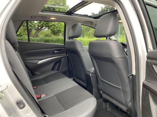 Suzuki S-Cross 1.4 Boosterjet Style Smart Hybrid | Panoramisch Sunroof | DEMO VOORDEEL | ActivLease financial lease