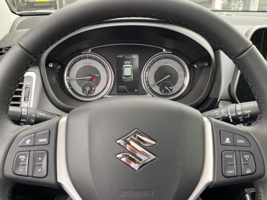 Suzuki S-Cross 1.4 Boosterjet Style Smart Hybrid | Panoramisch Sunroof | DEMO VOORDEEL | ActivLease financial lease