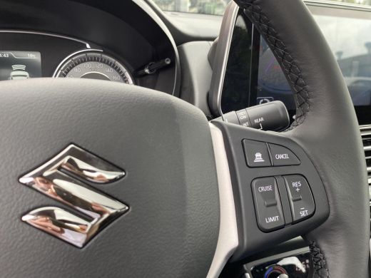Suzuki S-Cross 1.4 Boosterjet Style Smart Hybrid | Panoramisch Sunroof | DEMO VOORDEEL | ActivLease financial lease