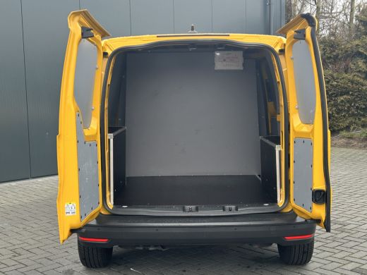 Volkswagen Caddy 2.0 TDI Comfortline / L1H1 / 1e EIGENAAR / ZEER NETJES / COMFORT STOEL / AIRCO / CRUISE / PDC ActivLease financial lease