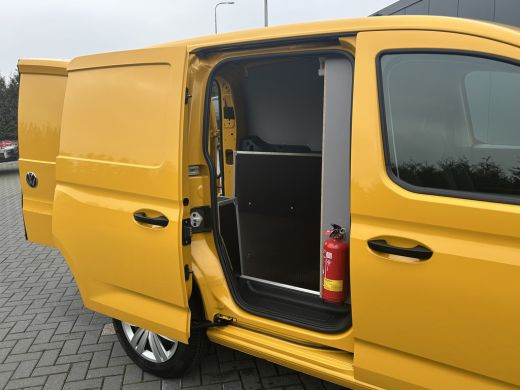 Volkswagen Caddy 2.0 TDI Comfortline / L1H1 / 1e EIGENAAR / ZEER NETJES / COMFORT STOEL / AIRCO / CRUISE / PDC ActivLease financial lease