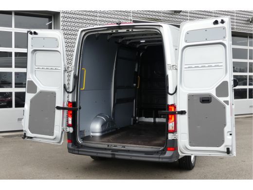 Volkswagen Crafter 35 | Exclusive | Dubbele Schuifdeur | Automaat | Led | Adaptive Cruise | Navi | Camera ActivLease financial lease