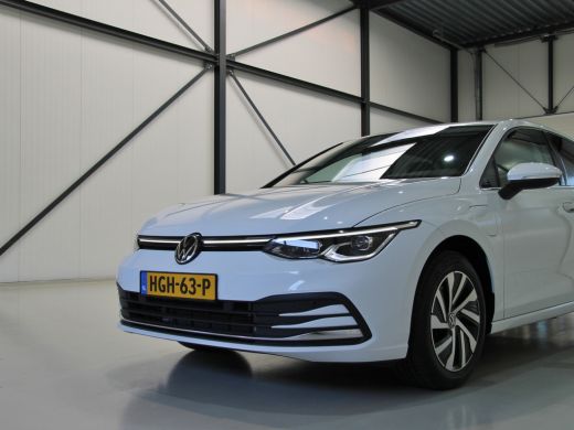 Volkswagen Golf 1.4 eHybrid 204pk Style | Acc | Camera ActivLease financial lease