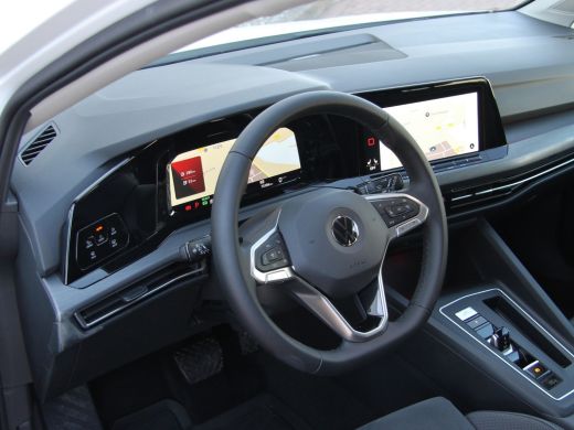 Volkswagen Golf 1.4 eHybrid 204pk Style | Acc | Camera ActivLease financial lease
