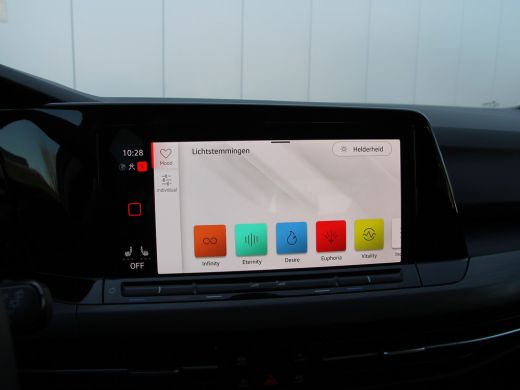 Volkswagen Golf 1.4 eHybrid 204pk Style | Acc | Camera ActivLease financial lease
