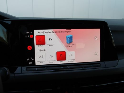 Volkswagen Golf 1.4 eHybrid 204pk Style | Acc | Camera ActivLease financial lease