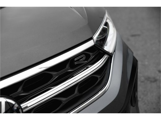 Volkswagen T-Roc 1.5 TSI DSG/Automaat R-Line Edition | Matrix LED | Navi | Keyless | Camera | Side Assist | ActivLease financial lease