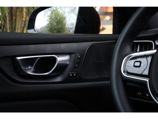 Volvo  V60 Volvo 2.0 T6 Plug-in hybrid AWD Plus Dark | Elektrisch verstelb. bestuurdersstoel met geheugen | ... ActivLease financial lease