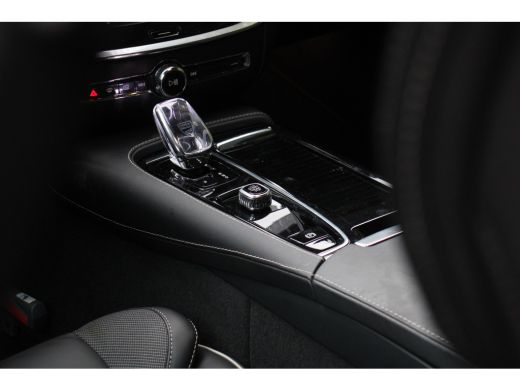 Volvo  V60 Volvo 2.0 T6 Plug-in hybrid AWD Plus Dark | Elektrisch verstelb. bestuurdersstoel met geheugen | ... ActivLease financial lease