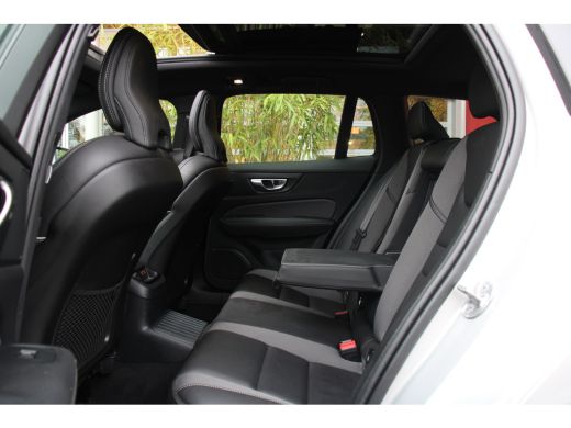 Volvo  V60 Volvo 2.0 T6 Plug-in hybrid AWD Plus Dark | Elektrisch verstelb. bestuurdersstoel met geheugen | ... ActivLease financial lease