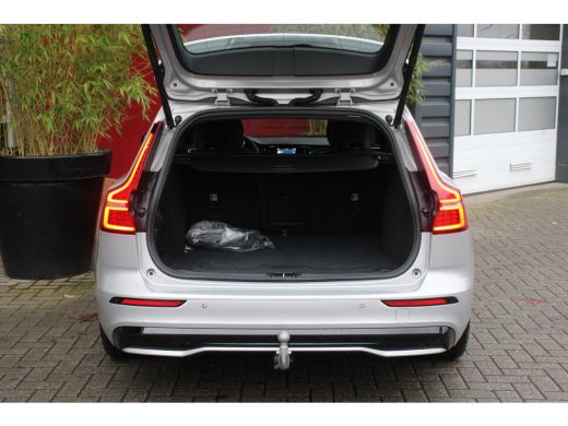 Volvo  V60 Volvo 2.0 T6 Plug-in hybrid AWD Plus Dark | Elektrisch verstelb. bestuurdersstoel met geheugen | ... ActivLease financial lease