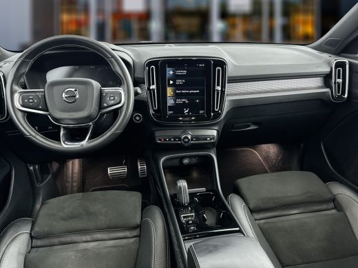 Volvo  XC40 T2 A/T R-Design | 18" | Leder Nubuck bekleding | Adaptieve cruise | BLIS | Keyless | Elektr. acht... ActivLease financial lease