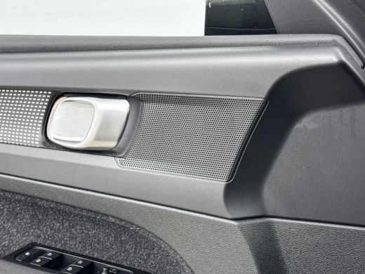 Volvo  XC40 T2 A/T R-Design | 18" | Leder Nubuck bekleding | Adaptieve cruise | BLIS | Keyless | Elektr. acht... ActivLease financial lease