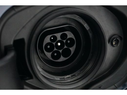 Volvo  XC60 Volvo T6 Plug-in hybrid AWD Ultimate Dark | Achterbank verwarmd | Alarmsysteem | Audio installati... ActivLease financial lease
