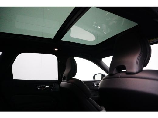 Volvo  XC60 Volvo T6 Plug-in hybrid AWD Ultimate Dark | Achterbank verwarmd | Alarmsysteem | Audio installati... ActivLease financial lease