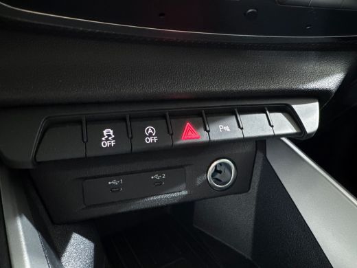 Audi A1 Sportback Sportback 25 95pk TFSI S edition | Parkeerhulp plus | Adaptive cruise control | MMI navigatie plu... ActivLease financial lease