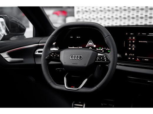 Audi A5 Avant 40 TFSI 204pk S edition | Leder | Stoelen Elektrisch | Privacy Glass ActivLease financial lease
