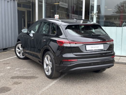 Audi Q4 e-tron S edition e-tron 45 82 kWh 210 kW / 286 PK Hatchback Elektr. aandrijving quattro ActivLease financial lease