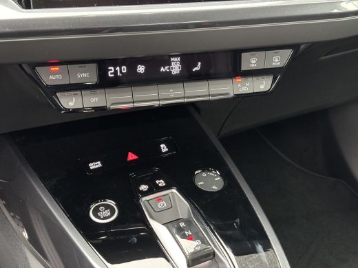 Audi Q4 e-tron S edition e-tron 45 82 kWh 210 kW / 286 PK Hatchback Elektr. aandrijving quattro ActivLease financial lease