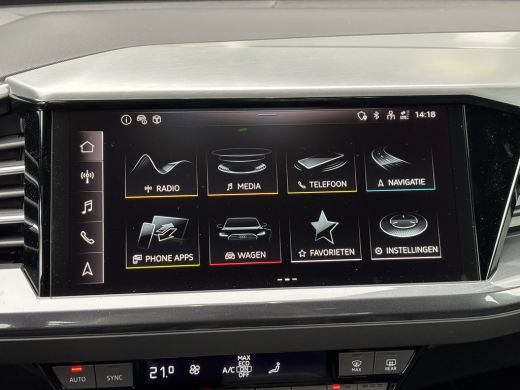 Audi Q4 e-tron S edition e-tron 45 82 kWh 210 kW / 286 PK Hatchback Elektr. aandrijving quattro ActivLease financial lease