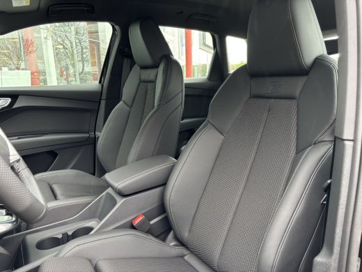 Audi Q4 e-tron S edition e-tron 45 82 kWh 210 kW / 286 PK Hatchback Elektr. aandrijving quattro ActivLease financial lease