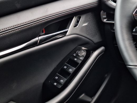 Mazda 3 2.5 e-SkyActiv-G M Hybrid 140 Takumi | Leder | Bose | Stoel/stuurverwarming | Adaptief cruise con... ActivLease financial lease
