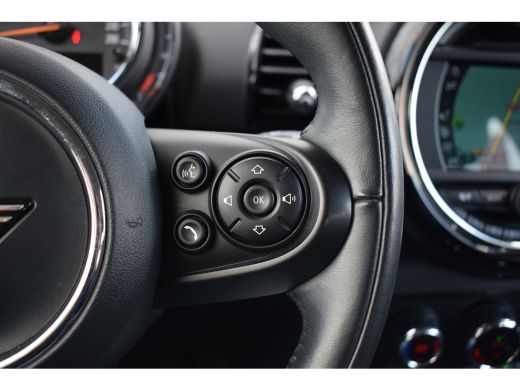 Mini Clubman 1.5 One Business Edition | Apple CarPlay | Leer | Climate | Cruise ActivLease financial lease
