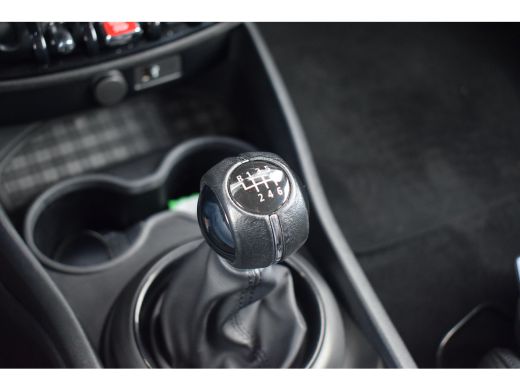 Mini Clubman 1.5 One Business Edition | Apple CarPlay | Leer | Climate | Cruise ActivLease financial lease