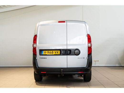 Opel Combo 1.3 CDTi L1H1 Edition | Airco | Navigatie | Trekhaak | ActivLease financial lease