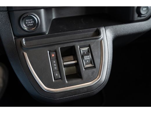 Opel Zafira Life Electric L2 75 kWh Elegance 8 Persoons | Lederen bekleding | Navigatie | Panoramadak | ActivLease financial lease