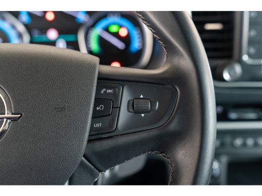 Opel Zafira Life Electric L2 75 kWh Elegance 8 Persoons | Lederen bekleding | Navigatie | Panoramadak | ActivLease financial lease