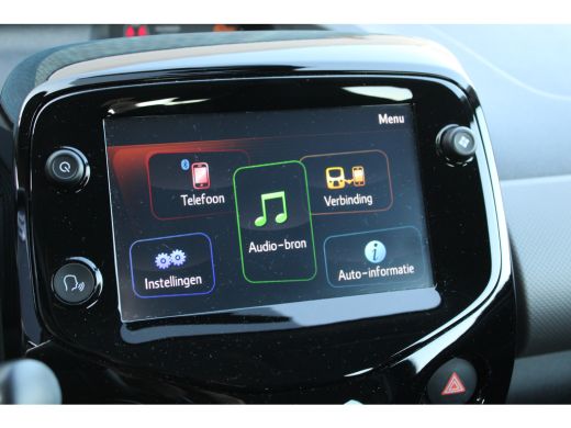Peugeot 108 1.0 e-VTi Allure | Navi by app | Apple Carplay | Lichtmetaal | 48.000km | ActivLease financial lease