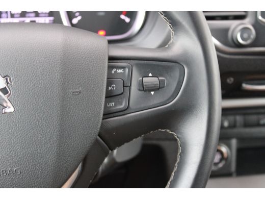 Peugeot Expert Peugeot L2 2.0 BlueHDI 145 PK | TREKHAAK | NAVI BY APP | CAMERA | | Airco | Armsteun voor | Bestu... ActivLease financial lease