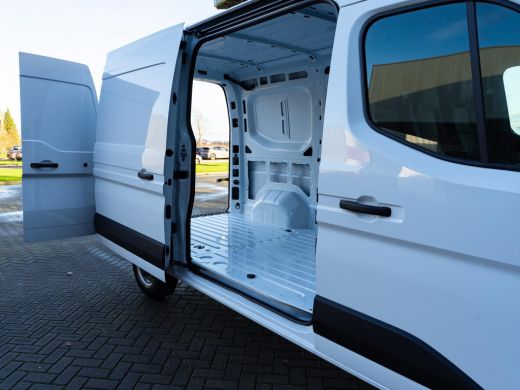 Renault Master T35 2.0 dCi 150 L2H2 Extra Led, navigatie, betimmering, achteruitrijcamera, cruise control, Lane ... ActivLease financial lease