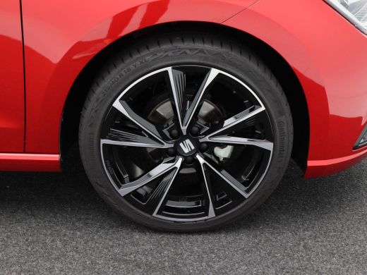 Seat Ibiza 1.0 TSi FR Business Connect | Stoelverwarming | camera | Travel Assist | Full LED | Keyless | App... ActivLease financial lease