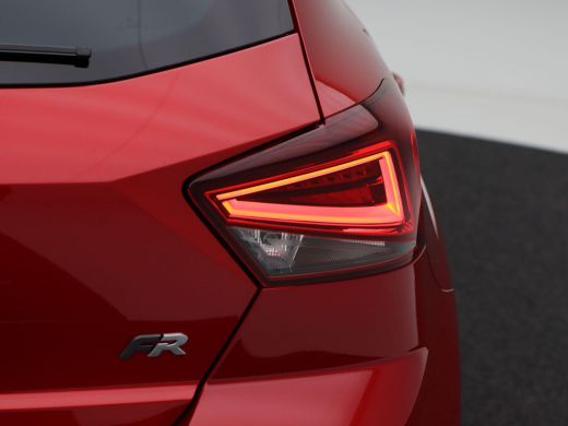 Seat Ibiza 1.0 TSi FR Business Connect | Stoelverwarming | camera | Travel Assist | Full LED | Keyless | App... ActivLease financial lease
