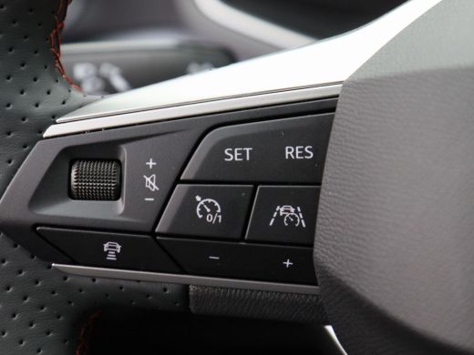Seat Ibiza 1.0 TSi FR Business Connect | Stoelverwarming | camera | Travel Assist | Full LED | Keyless | App... ActivLease financial lease